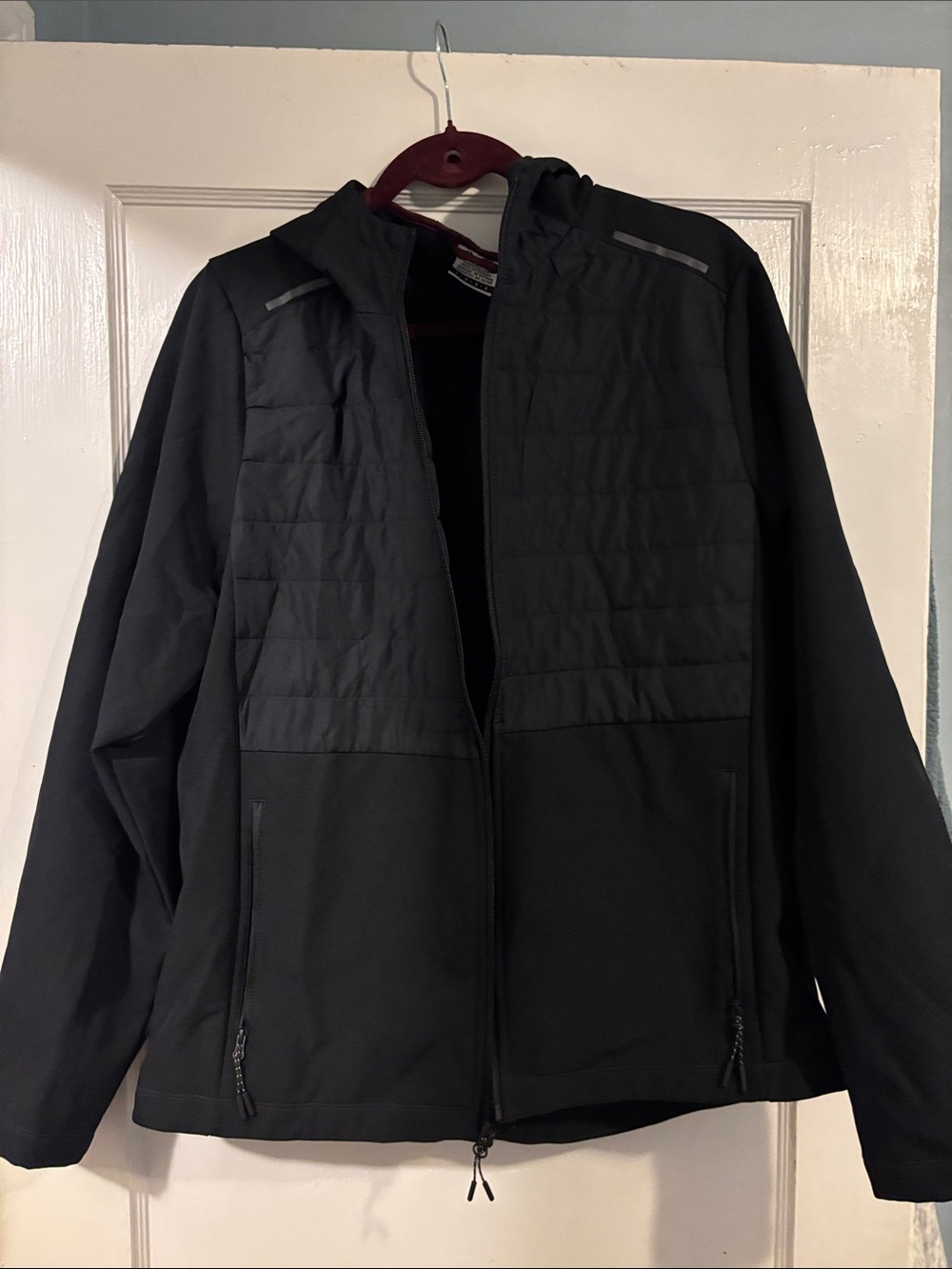 Asics Men's Black Quilted Panel Hooded Performance Jacket